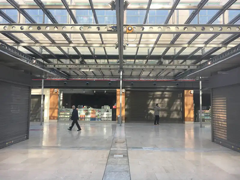 5827/XF ZECA PROLUNGA CON RIENTRO AUTOMATICO 11,5M SENZA PRESA SPINA CAVO IN ENTRATA
