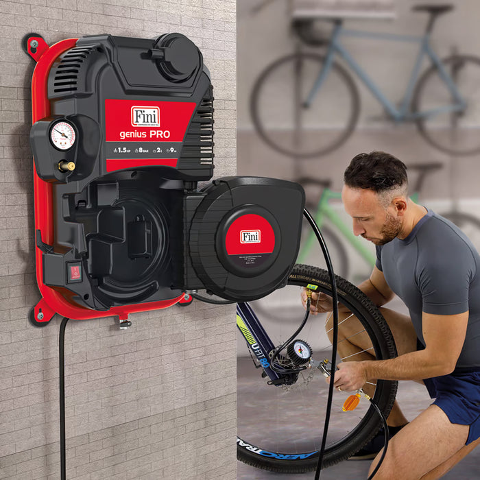 FINI GENIUS PRO Compressore coassiale oilless con arrotolatore e serbatoio da 2 litri per hobbisti e professionisti